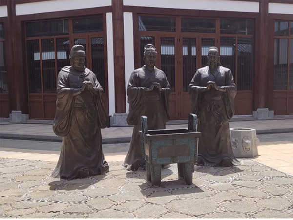 恒大集團?；◢u特色街區(qū)銅雕塑工程